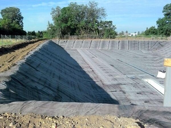 G&eacute;omembrane pour bassin &agrave; Miramas