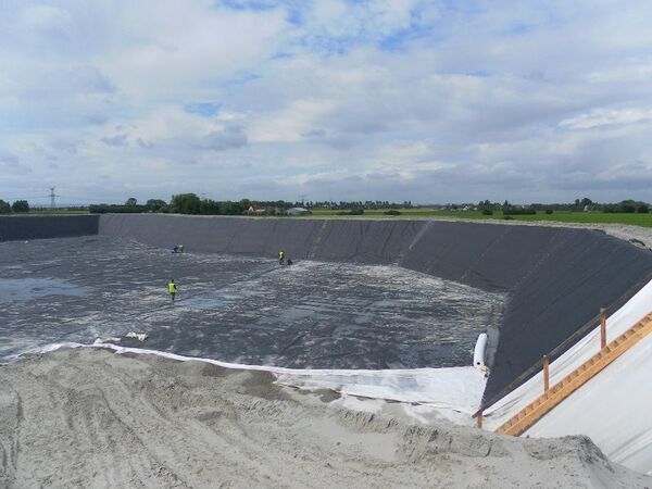 R&eacute;habilitation d'un site Pollu&eacute; St Georges de l'AA (59)
