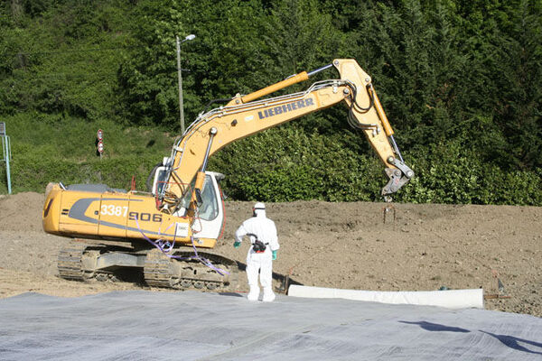 D&eacute;pollution des terres &agrave; Tarare