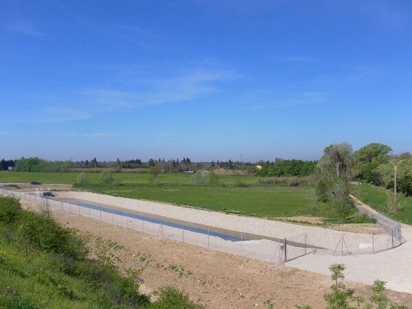 Bassins de d&eacute;cantation sur A54 - St Martin de Crau