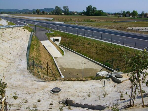 Contournement Nord Ouest de Romans (26) - Bassins de r&eacute;tention de